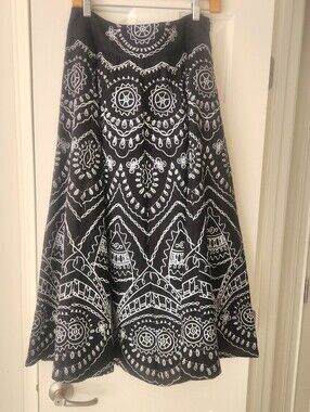 Harold's Black and White A-Line Skirt with Graphic Print